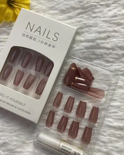 24 pieces Nails