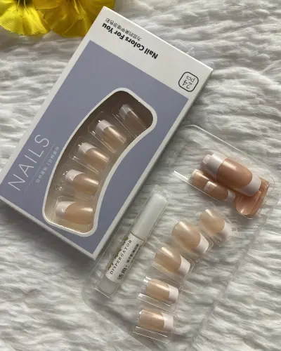 24 pieces Nails