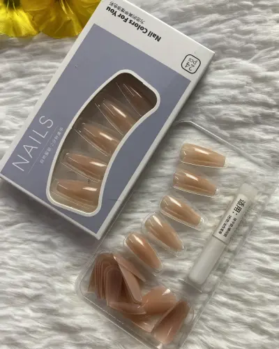 24 pieces Nails